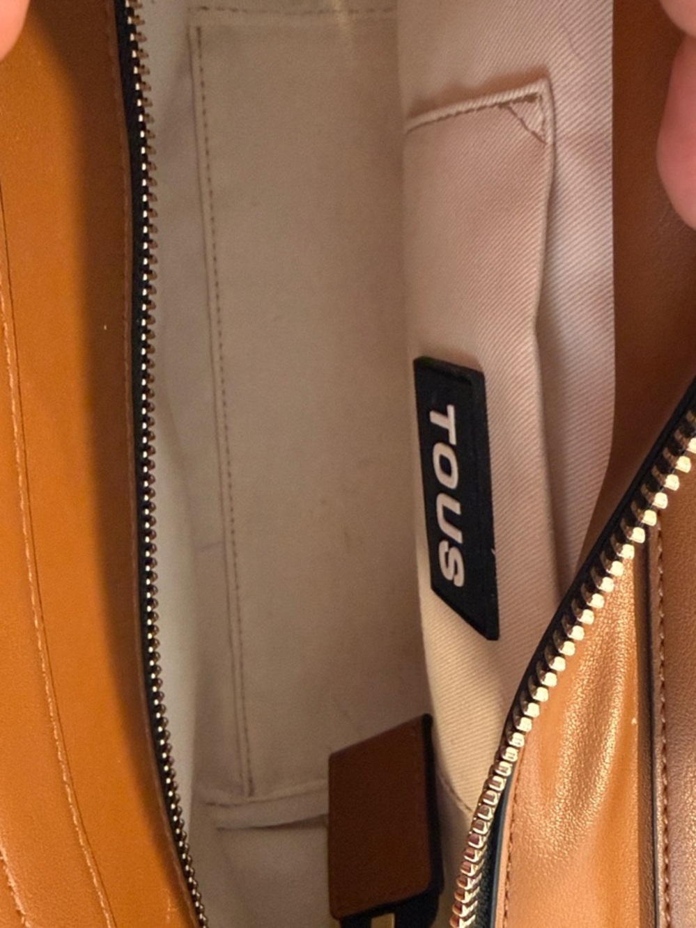 TOUS Black and Brown Leather Logo Crossbody Bag - Picture 2 of 3